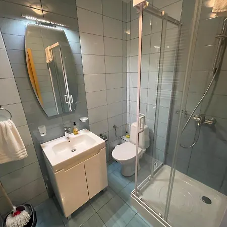 Apartment Studio Miraj By The