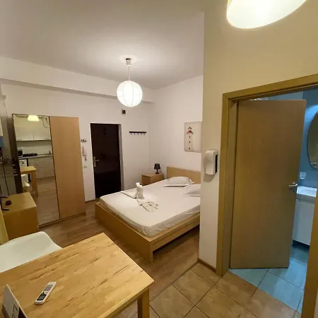 Apartment Studio Miraj By The