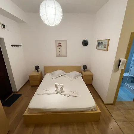 Apartment Studio Miraj By The